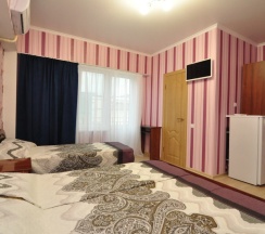 Трёхместный номер Superior с балконом в Дуэт