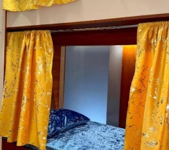 Кровать в общем номере (мужской номер) в FM Hostel