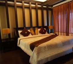 Люкс с балконом в Narakul Resort Hotel