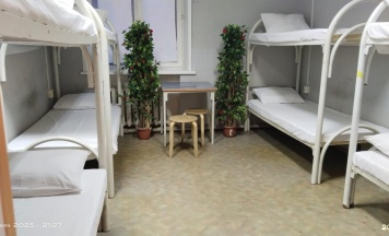 Койко-место в женском номере на 8 человек в Hotelhot
