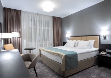 Улучшеный стандартный номер в Holiday Inn