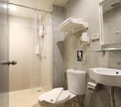 Двухместный номер Standard 2 отдельные кровати в Mybed Sathorn