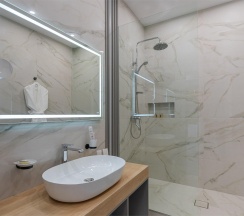 2-комнатный номер люкс (с завтраком) в Silver house