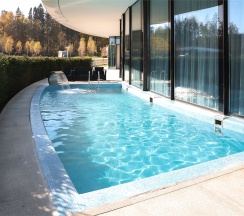 Люкс с одной большой кроватью в СберУниверситет