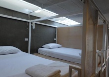 Кровать в общем номере в On the bed Hostel