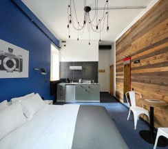Студия с мини-кухней и собственной ванной комнатой “Фрэнсис” в Bookcase Hotel&Hostel