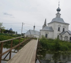 Шестиместный коттедж с красивым видом из окна в Домик у реки