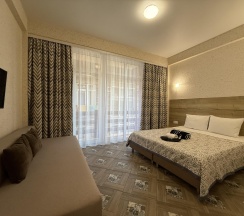 4-местная комната делюкс с балконом в Отдых.23