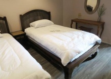 Двухместный номер Deluxe 2 отдельные кровати в The Grand Palace Hostel