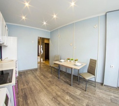 Апартаменты с балконом в RENT-сервис на улице 10 лет Октября