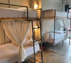 Семейный номер Deluxe в bloo Hostel