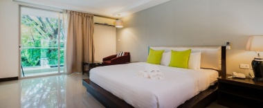 Номер Superior с балконом в Nice Residence Hotel Bangkok