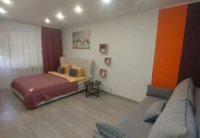 Апартаменты Квартира Двухкомнатная 50 м² в Балаково