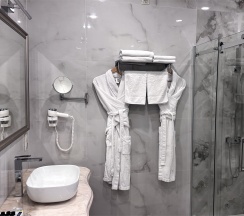 НОМЕР "ЛЮКС" в Губернаторъ