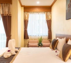 Трёхместный номер Deluxe в Baan Sailom Resort