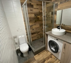 Кровать в 6-местном общем женском номере в День&Ночь