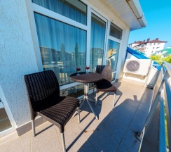 2-х комнатный улучшенный в коттедже в Ява