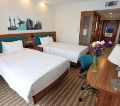 Номер стандарт с 2 односпальными кроватями в Hampton by Hilton Ufa