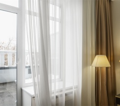 Стандартный номер с балконом и 1 двуспальной кроватью в 7 Avenue Hotel&SPA