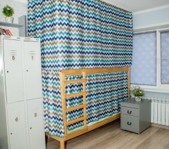 Койко-место в мужском номере на 6 человек в Koenig hostel