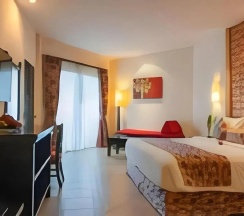 Двухместный номер Superior с видом на бассейн двуспальная кровать в Horizon Karon Beach Resort & Spa
