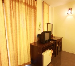 Номер Superior с балконом в Tharathip Resort