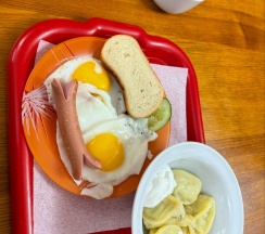 Стандарт с тремя кроватями в Медвежонок