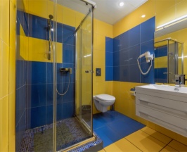 Трехместный в Украина