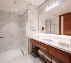 Номер делюкс Элегант с 1 двуспальной кроватью в Источник