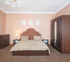 Апартаменты улучшенные №302 в Hotel central