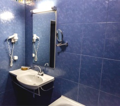 Джуниор сюит (одна двухместная/две одноместные кровати) в Руссия