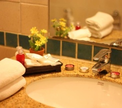 Двухместный номер Deluxe двуспальная кровать в Your Place Inn