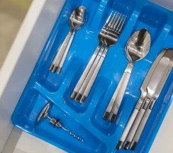 Четырёхместный люкс Superior с балконом и с красивым видом из окна в Апартаменты Гагарина 25