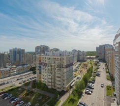 Двухместные апартаменты с балконом и с видом на город (двуспальная кровать) в Квартира 1-к недалеко от залива на Пирогова 1/3 от RentAp, 4 сп.места