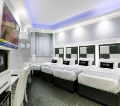 Четырёхместный номер Superior в THE ONE Boutique Hotel & SPA Rome