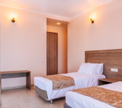 Трёхместный номер Deluxe в L-hotel