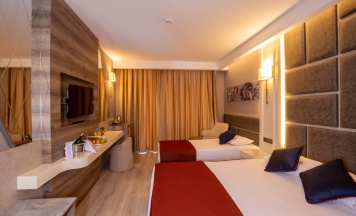 Номер Swim Up в Hane Sun Elite Hotel