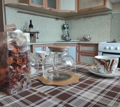 Четырёхместные апартаменты Superior с балконом и с видом на город в Квартира Двухкомнатная квартира на Радужном