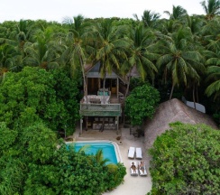 Люкс With Pool Crusoe с 3 комнатами в Soneva Fushi