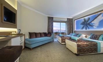 Трёхместный номер Standard с видом на окрестности в Saphir Hotel & Villas