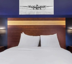Двухместный номер Standard двуспальная кровать в Avion Inn Near LGA Airport, Ascend Hotel Collection