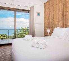Бунгало с видом на море в Bluerama Resort