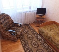 Кровать в 3-местном общем номере в Прожектор