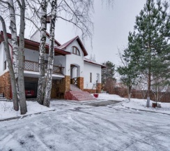 Коттедж Superior с 5 комнатами в Жар-птица