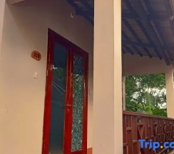 Двухместный номер Standard с балконом (двуспальная кровать) в Hong Bin Bungalow Resort