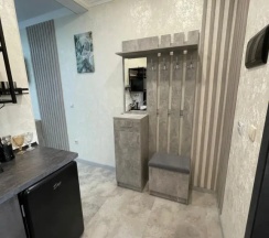 Двухместный номер Standard с балконом двуспальная кровать в Гостевой дом на Октябрьской