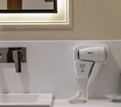 Двухместный полулюкс Premium с 2 комнатами двуспальная кровать в Казахстан