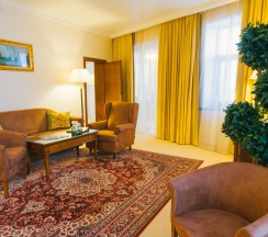 Номер люкс в Royal plaza