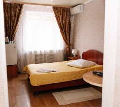 Стандартный номер с одной двуспальной кроватью в Алмаз