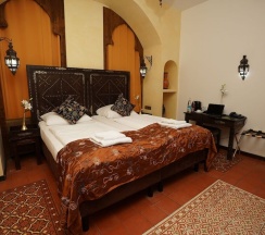 Двухместный номер Superior двуспальная кровать в Hotel Villa Oriental & Restaurant